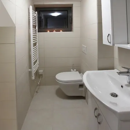 Green Apartments Bjelasnica 公寓